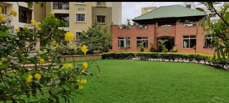 Garden, nagarjuna-green-ridge 3 Bedroom 1800 Sq.Ft. Apartment In Hsr Layout Bangalore 9347110
