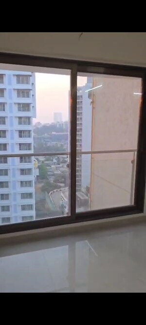 3 BHK Apartment For Rent in Je And Vee Om Trimurti, Malad East