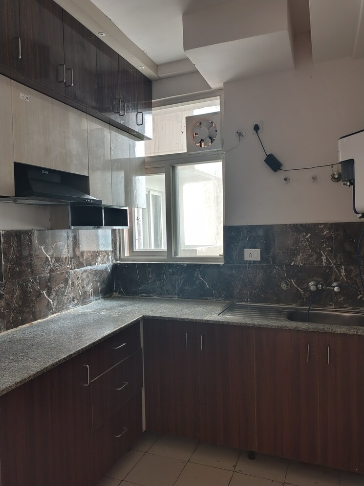 Kitchen, amrapali-riverview 3 Bedroom 1145 Sq.Ft. Apartment In Amrapali Leisure Valley Greater Noida 9347120