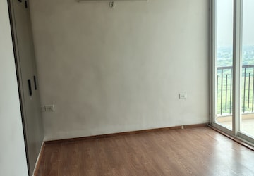 Furnished Amenities in 3 BHK Apartment at Amrapali Riverview, Amrapali Leisure Valley – for Rent