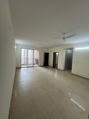 Room in 3.5 BHK Apartment at 3C Orris Greenopolis, Sector 89 – for Rent