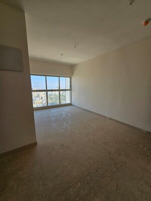 Room in 2 BHK Apartment at Lodha Primo, Parel – for Sale