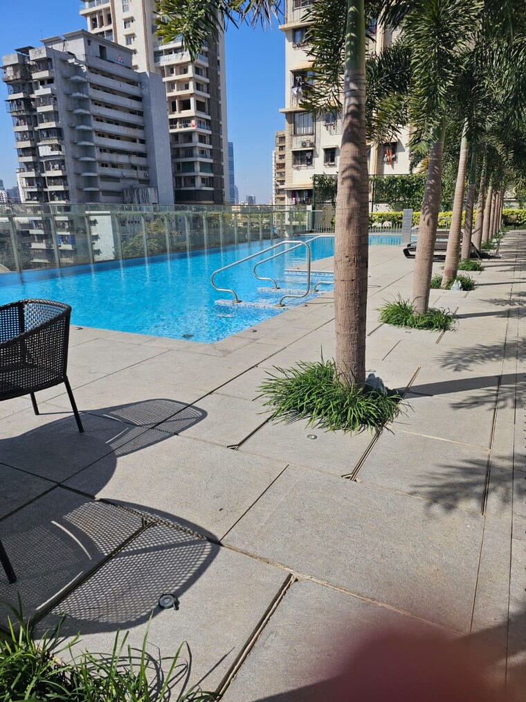 Swimming Pool, lodha-primo 2 Bedroom 732 Sq.Ft. Apartment In Parel Mumbai 9347126