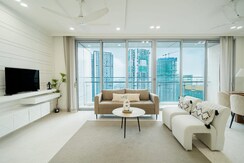 3 BHK + Pooja Room Apartment For Sale in Oberoi Realty Exquisite