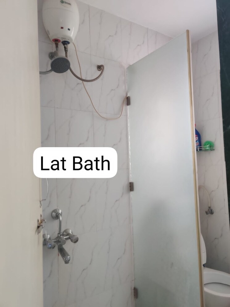 Bathroom, raj-heramba-venkatesh-imperia 1 Bedroom 550 Sq.Ft. Apartment In Tathawade Pune 9347160