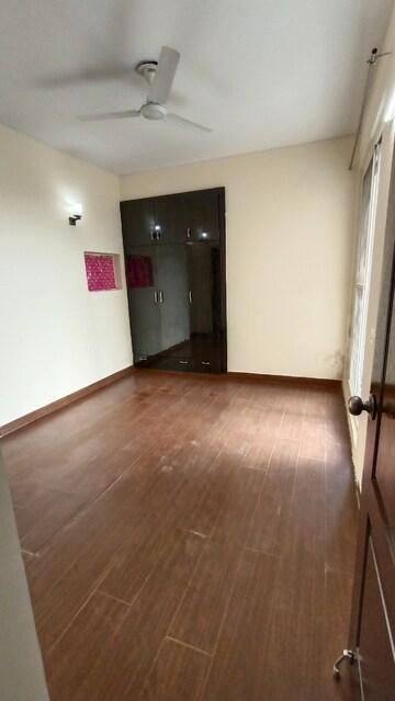 2 BHK Apartment For Rent in Aditya Urban Casa, Sector 78