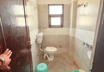 Bathroom in 1 BHK Builder Floor at Saket – for Rent