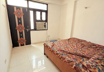 Bedroom in 1 BHK Builder Floor at Saket – for Rent