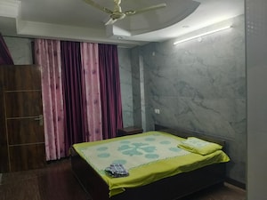 Bedroom in 2 BHK Apartment at Surya Towers Zirakpur, Lohgarh – for Rent