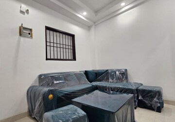 Team Area in 1 BHK Builder Floor at Saket – for Rent