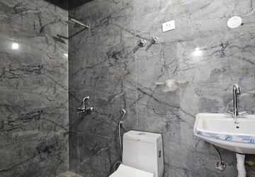 Bathroom in 1 BHK Builder Floor at Saket – for Rent