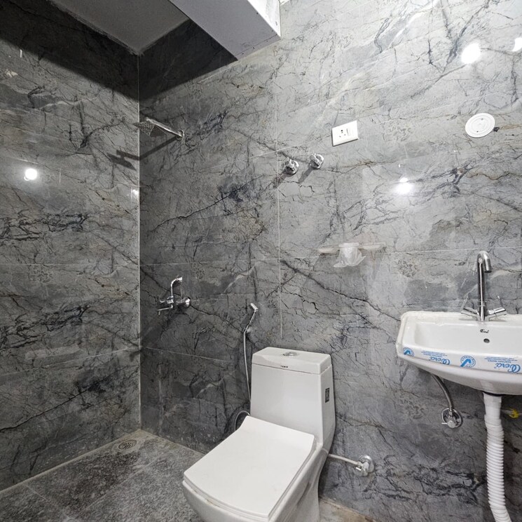 Bathroom, saket 1 Bedroom 600 Sq.Ft. Builder Floor In Saket Delhi 9347180