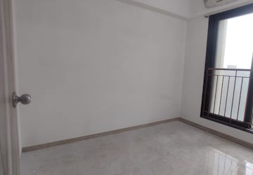 Room in 2 BHK Apartment at Sector 6 Sanpada – for Sale