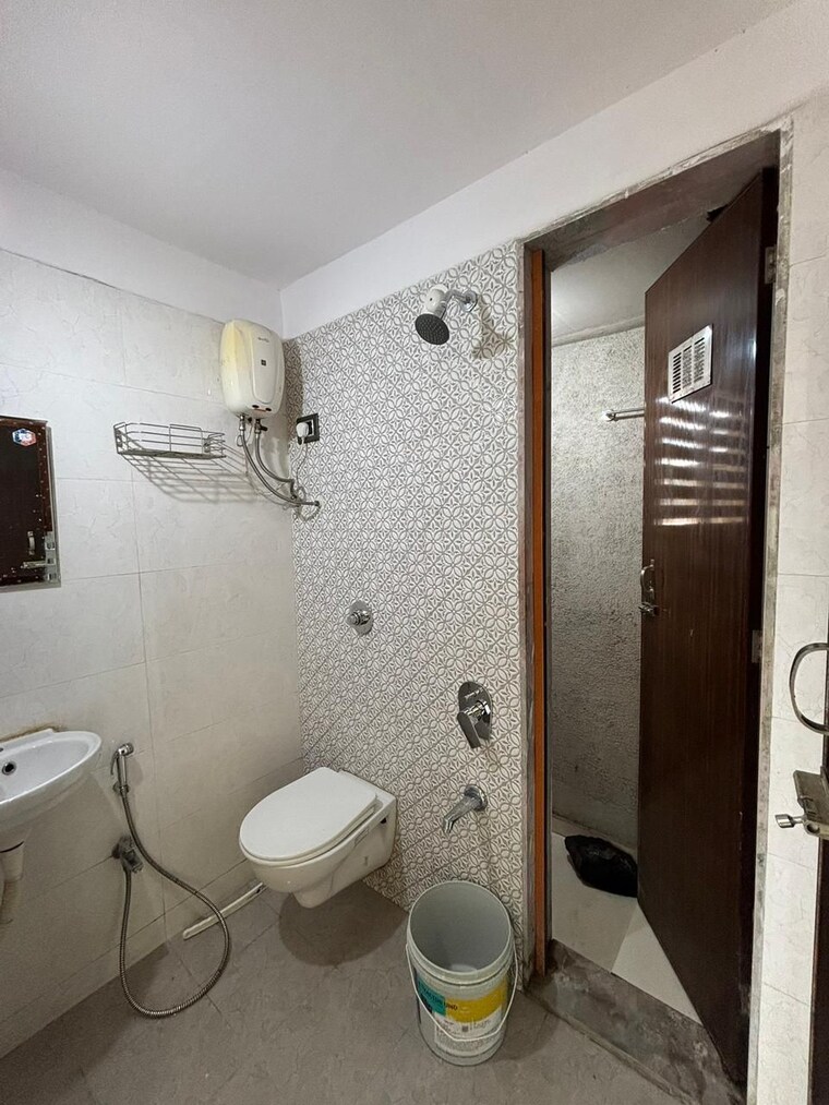 Bathroom, sector 6 sanpada 2 Bedroom 649 Sq.Ft. Apartment In Sector 6 Sanpada Navi Mumbai 9347213