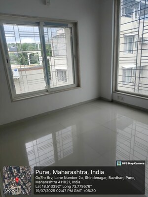 Room in 2 BHK Apartment at Comfort Zone, Balewadi – for Rent