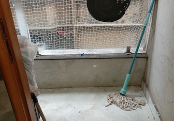 Bathroom in 1 BHK Builder Floor at Kalkaji – for Rent