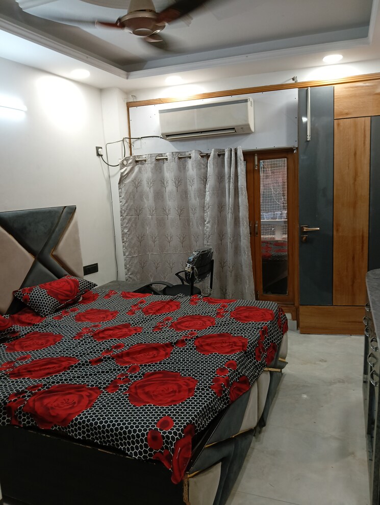 Bedroom, kalkaji 1 Bedroom 450 Sq.Ft. Builder Floor In Kalkaji Delhi 9347219