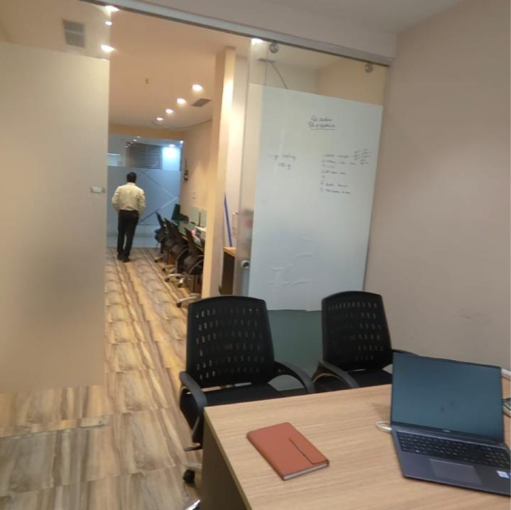 Team Area, alphathum Commercial Office Space 570 Sq.Ft. In Sector 90 Noida 9347221