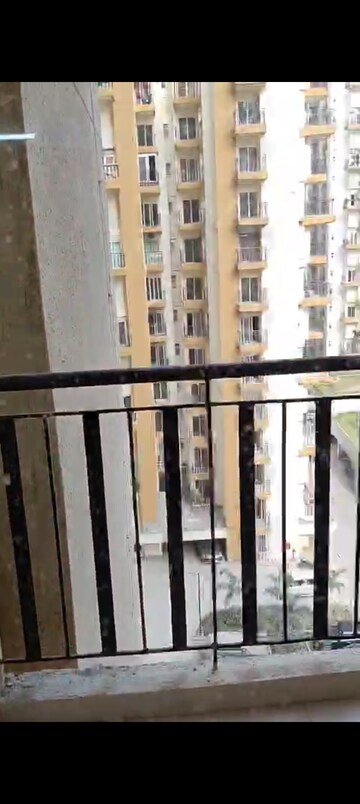 Balcony in 2.5 BHK Apartment at Amrapali Terrace Homes, Tech Zone 4 Greater Noida – for Rent