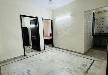 Room in 2 BHK Builder Floor at Ignou Road – for Rent