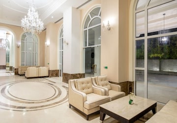 Bathroom in 3 BHK Apartment at DLF The Skycourt, Sector 86 – for Rent