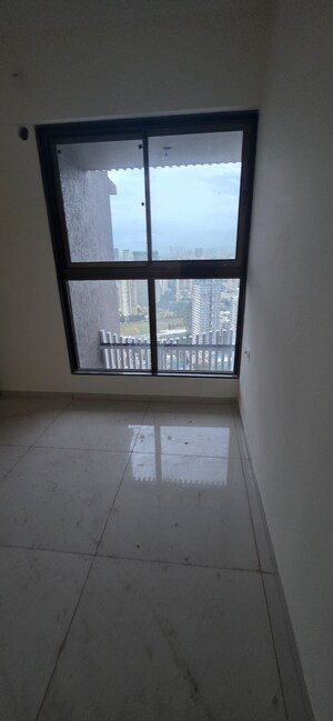Room in 2 BHK Apartment at Chandak 34 Park Estate, Goregaon West – for Rent