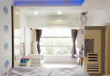 Building Lobby in 3 BHK Apartment at Laxmi Niwas Babulnath, Gamdevi – for Rent