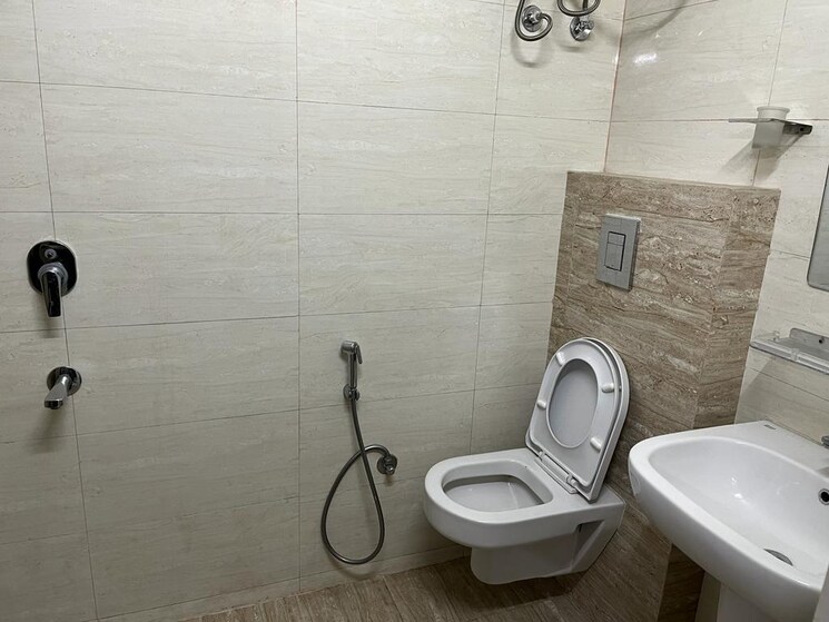 Bathroom, nk-sharma-savitry-greens 2 Bedroom 1155 Sq.Ft. Apartment In Lohgarh Zirakpur 9347310