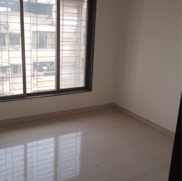 Room in 2 BHK Apartment at Santacruz Triveni CHS, Santacruz West – for Sale