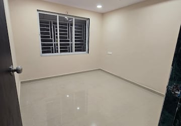 Room in 2 BHK Apartment at Mehta Amrut Shrishti, Bhandup West – for Rent