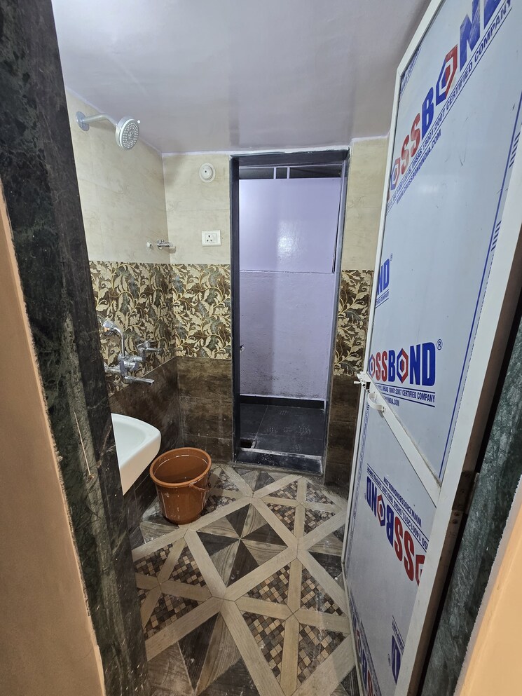 Bathroom, mehta-amrut-shrishti 2 Bedroom 500 Sq.Ft. Apartment In Bhandup West Mumbai 9347316