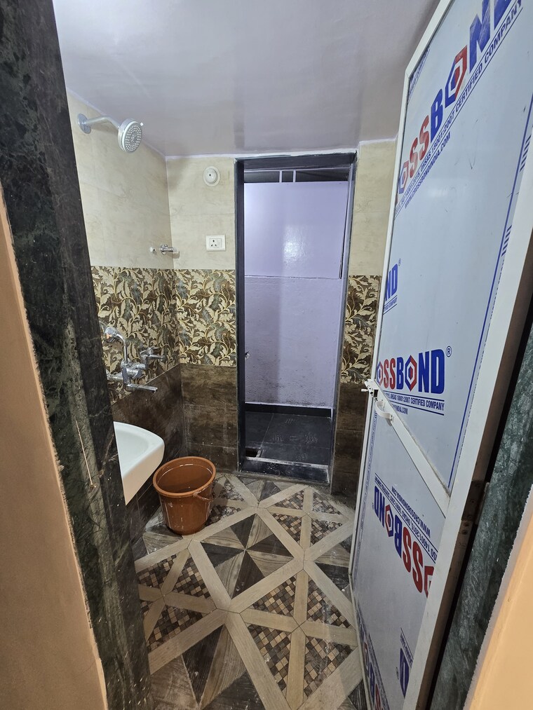 Bathroom, mehta-amrut-shrishti 2 Bedroom 500 Sq.Ft. Apartment In Bhandup West Mumbai 9347316