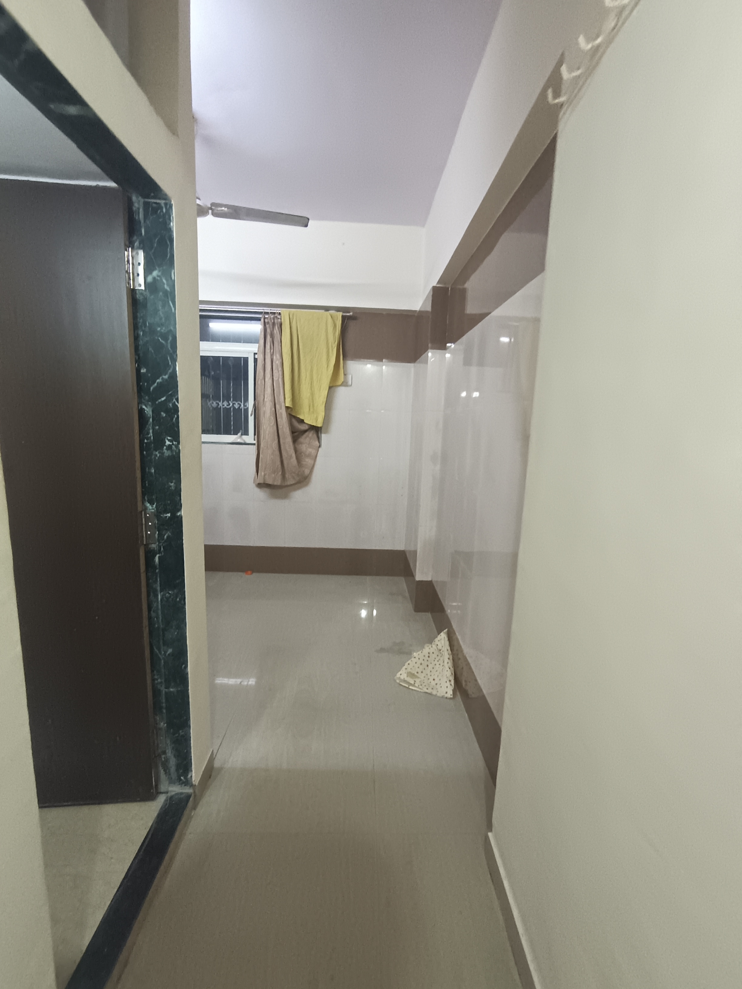 1 RkApartment For Rent in Bindra Complex