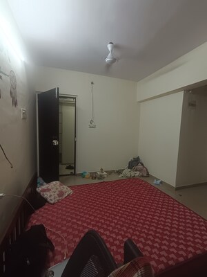 Bedroom in 1 RK Apartment at Bindra Complex, Andheri East – for Rent