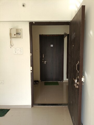 Furnished Amenities in 1 BHK Apartment at Mehta Amrut Shrishti, Bhandup West – for Rent