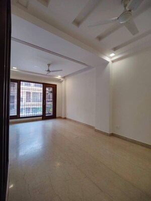 3 BHK Builder Floor For Rent in Chittaranjan Park