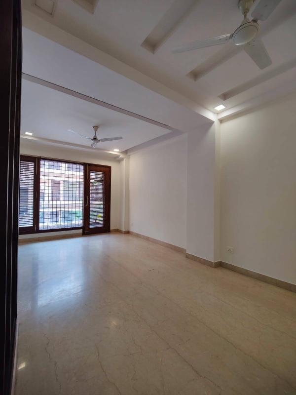 3 BHK + Pooja Room Builder Floor For Rent in Chittaranjan Park 