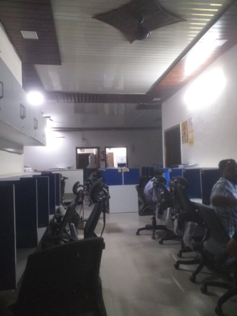 undefined, east patel nagar Commercial Office Space 1780 Sq.Ft. In East Patel Nagar Delhi 9347335