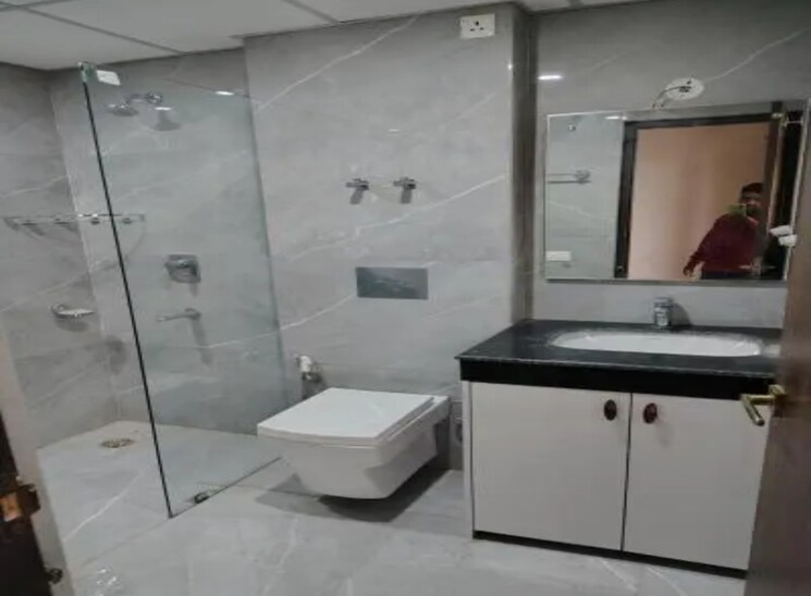 Attached Bathroom, rishita-manhattan 3.5 Bedroom 2000 Sq.Ft. Apartment In Gomti Nagar Lucknow 9347332