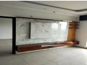 Room in 3.5 BHK Apartment at Rishita Manhattan, Gomti Nagar – for Rent