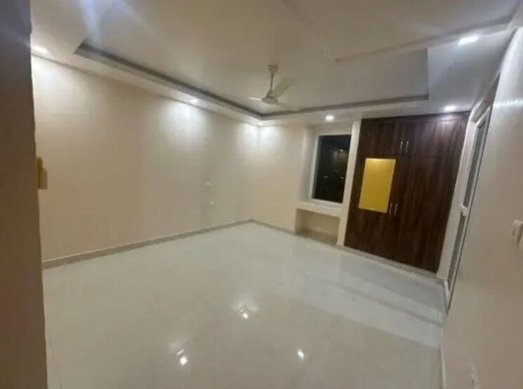 Room, mi-rustle-court 3 Bedroom 1900 Sq.Ft. Apartment In Gomti Nagar Lucknow 9347334
