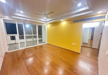 Room in 3 BHK Apartment at MI Rustle Court, Gomti Nagar – for Rent
