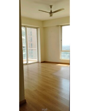 Room in 5 BHK Penthouse at Pioneer Park Presidia, Sector 62 – for Sale
