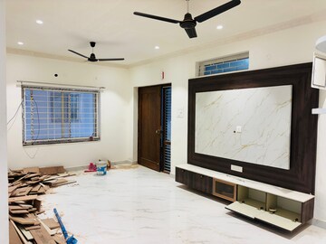 Bedroom in 3 BHK Builder Floor at Madhapur – for Rent