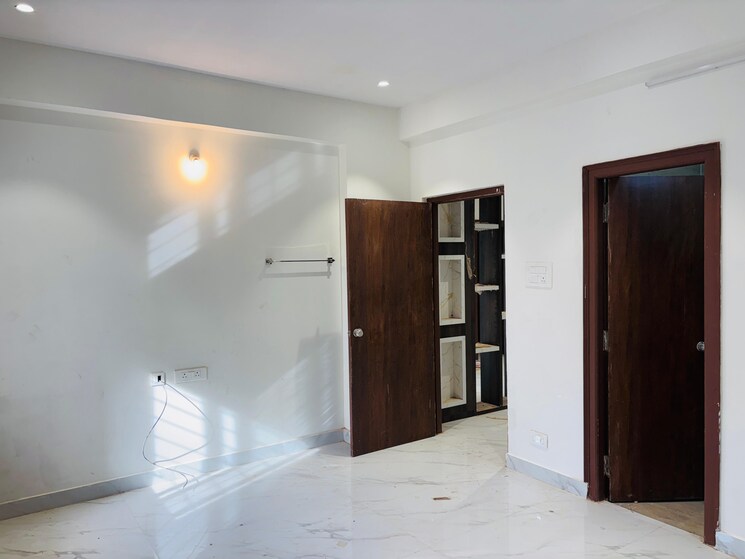 Room, madhapur 3 Bedroom 1900 Sq.Ft. Builder Floor In Madhapur Hyderabad 9347350