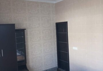 Room in 2 BHK Builder Floor at Palam Vihar Residents Association, Palam Vihar – for Rent