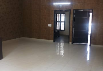 Room in 2 BHK Builder Floor at Palam Vihar Residents Association, Palam Vihar – for Rent