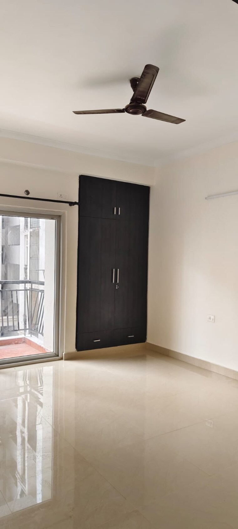Room, sector 55 2.5 Bedroom 1610 Sq.Ft. Independent House In Sector 55 Noida 9347373