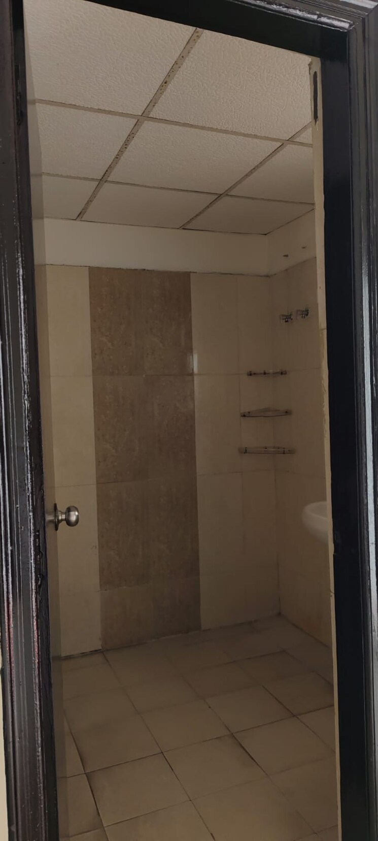 Attached Bathroom, sector 55 2.5 Bedroom 1610 Sq.Ft. Independent House In Sector 55 Noida 9347373