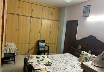 Bedroom in 2.5 BHK Independent House at Sector 55 – for Rent